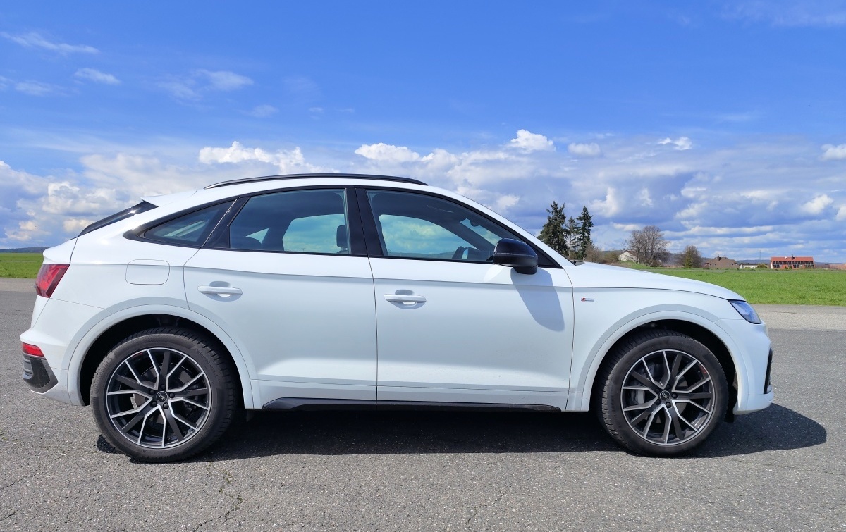 audi-q5-sportback-2023-24