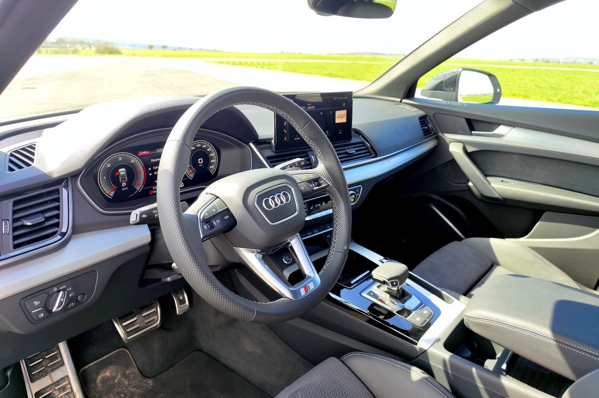 audi-q5-sportback-2023-30
