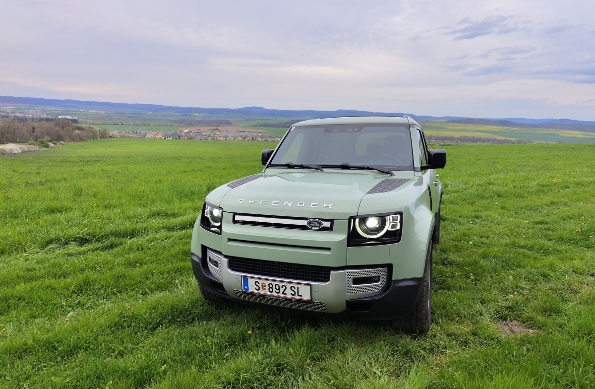 land-rover-defender-75th-2023-1