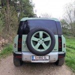 land-rover-defender-75th-2023-17