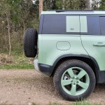 land-rover-defender-75th-2023-21