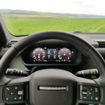 land-rover-defender-75th-2023-26