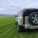 land-rover-defender-75th-2023-32