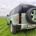 land-rover-defender-75th-2023-36
