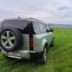 land-rover-defender-75th-2023-39