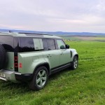 land-rover-defender-75th-2023-40