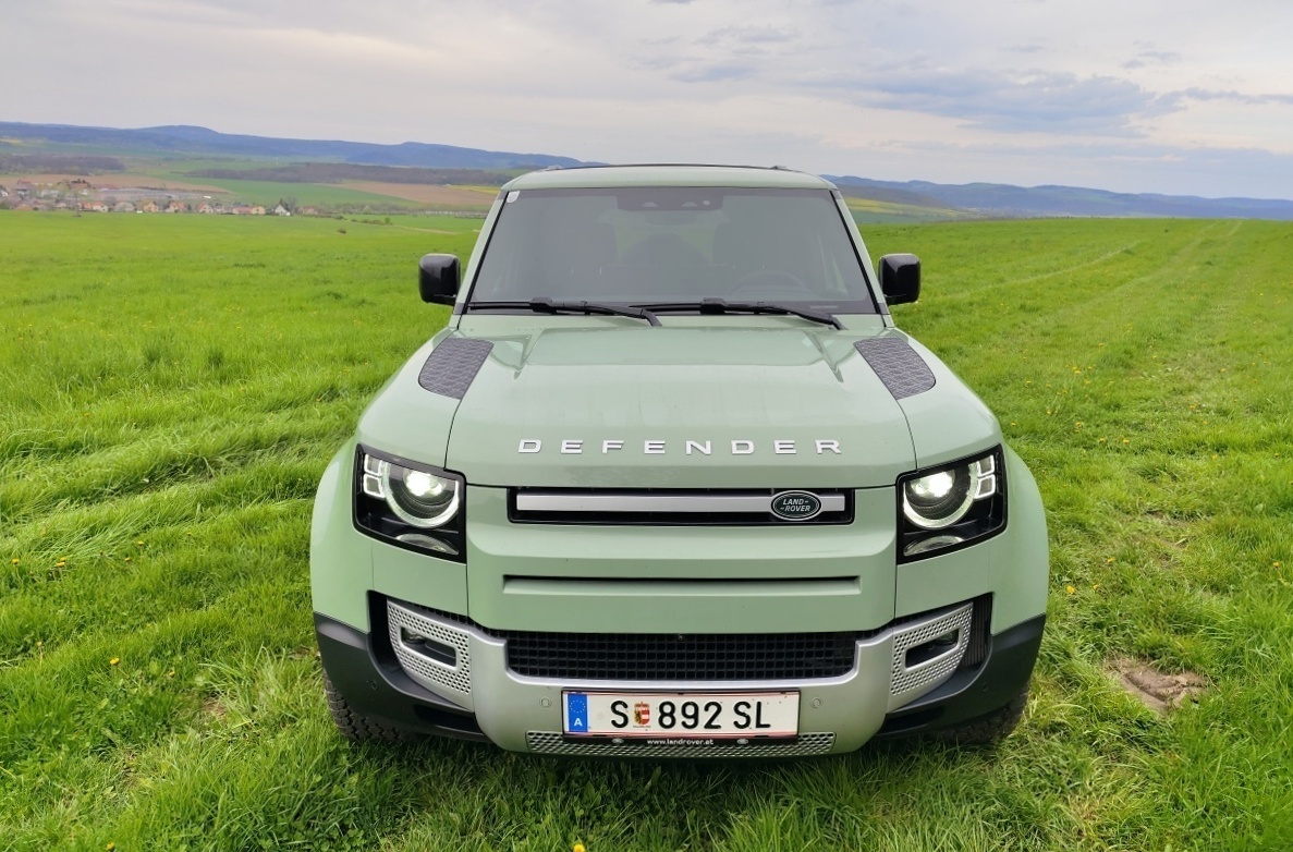 land-rover-defender-75th-2023-7