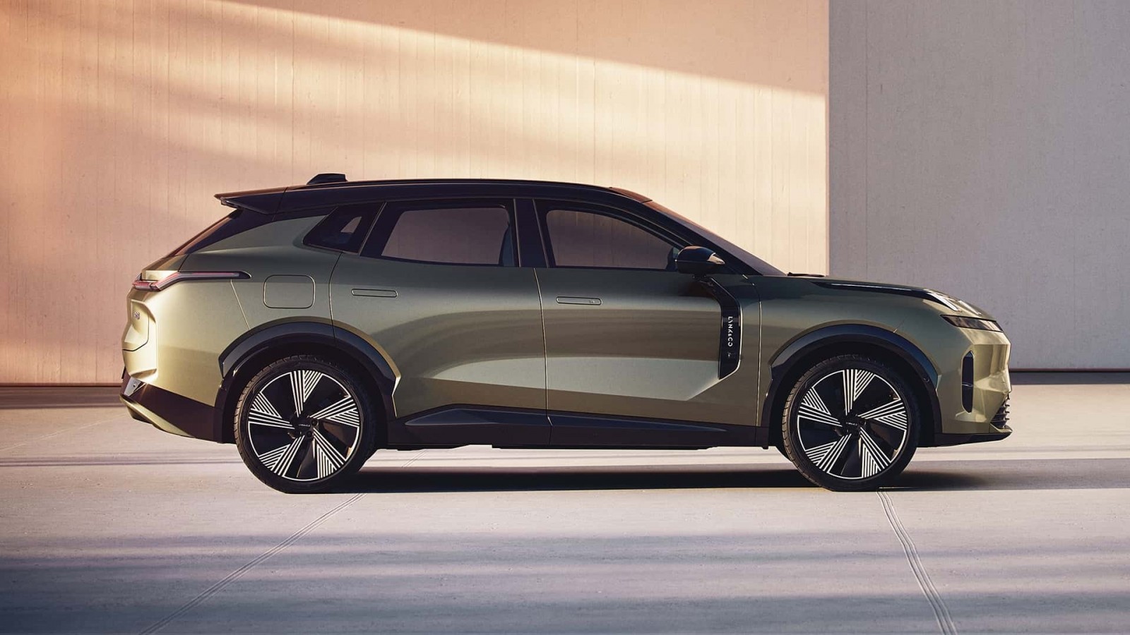 lynk-co-08_2714900447071683539899
