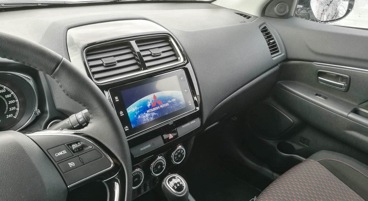 mitsubishi-asx-2018-interior-5