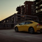 2023-prius-phev-dpl-016