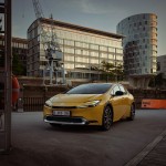 2023-prius-phev-dpl-022
