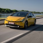 2023-prius-phev-dpl-027