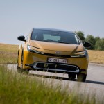 2023-prius-phev-dpl-031
