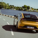 2023-prius-phev-dpl-036