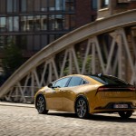 2023-prius-phev-dpl-040