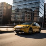 2023-prius-phev-dpl-057