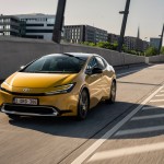 2023-prius-phev-dpl-062