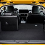 2023-prius-phev-dpl-084