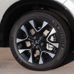 honda-zr-v-white-11
