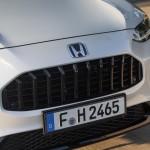honda-zr-v-white-9