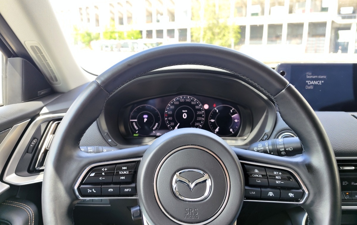 mazda-cx-60-2023-19