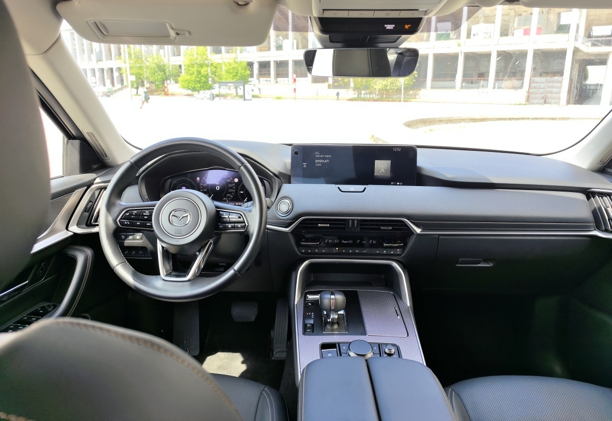 mazda-cx-60-2023-41