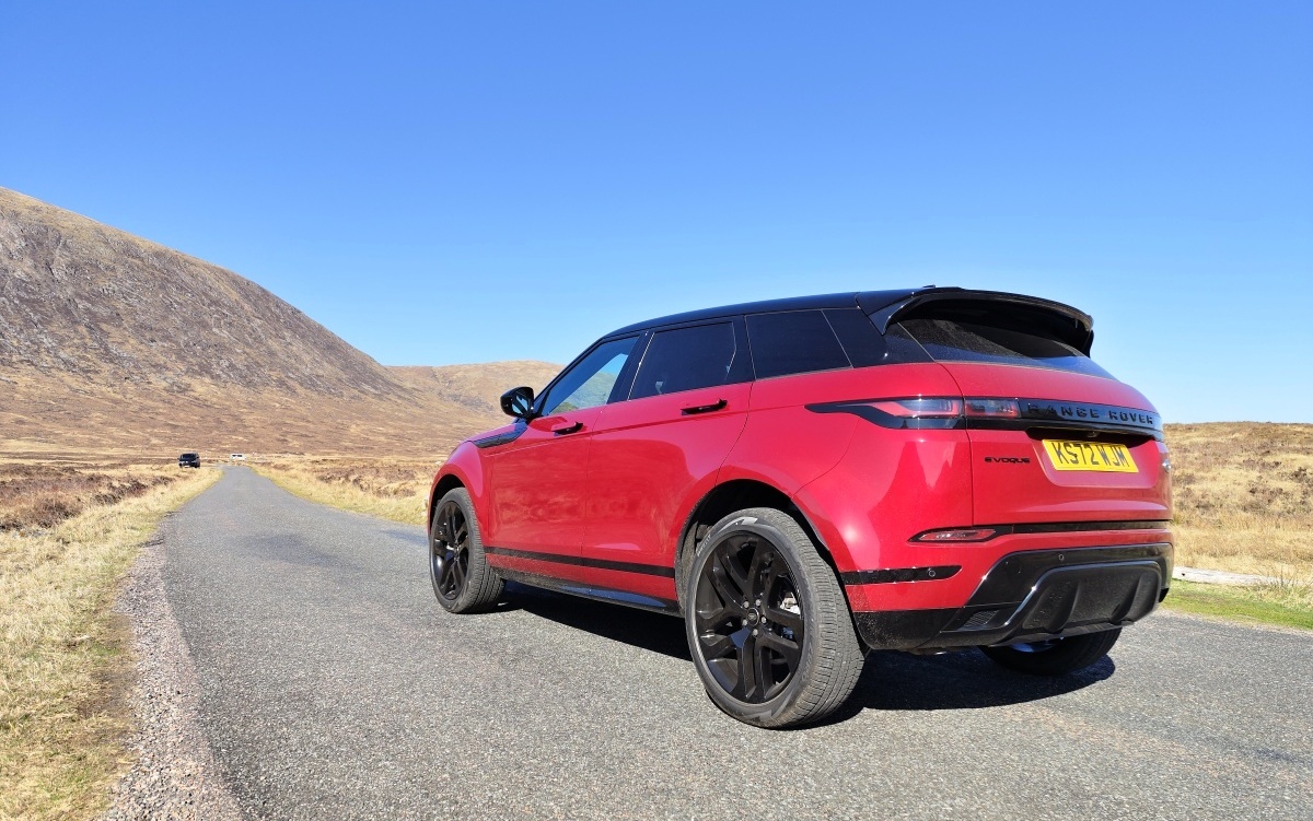 range-rover-evoque-2023-13