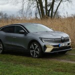 renault-megane-e-tech-2023-22