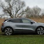 renault-megane-e-tech-2023-23