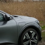renault-megane-e-tech-2023-24