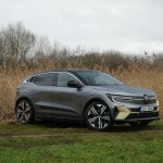 renault-megane-e-tech-2023-27