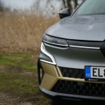 renault-megane-e-tech-2023-30