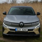 renault-megane-e-tech-2023-31