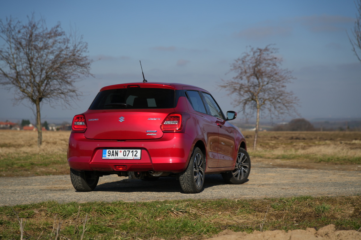 suzuki-swift-2023-11
