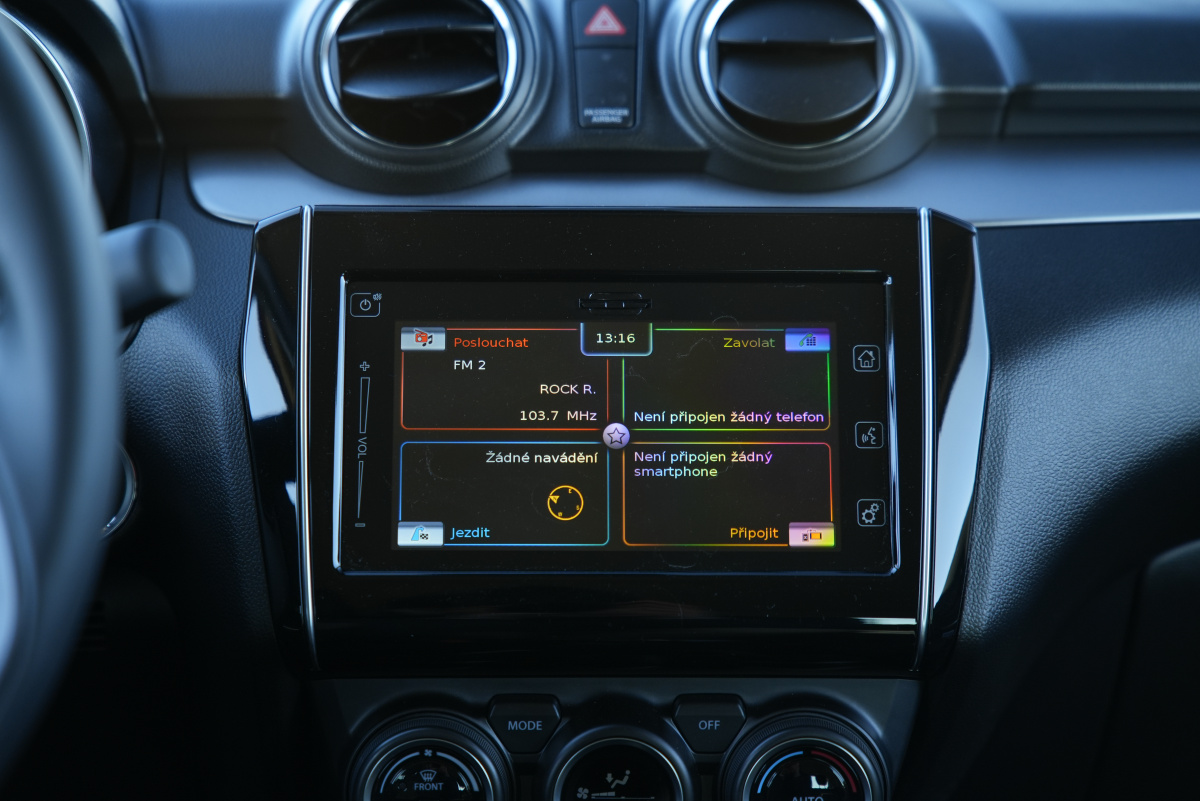 suzuki-swift-2023-18