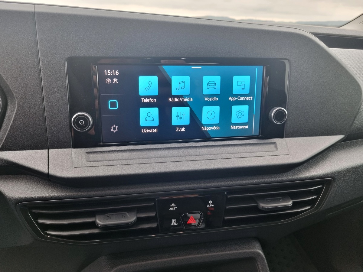 volkswagen-caddy-2023-17