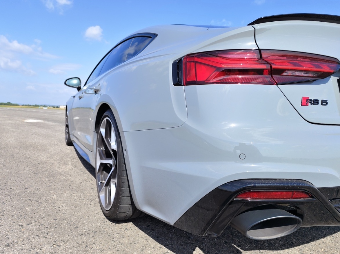 audi-rs-5-sportback-competition-plus-2023-18