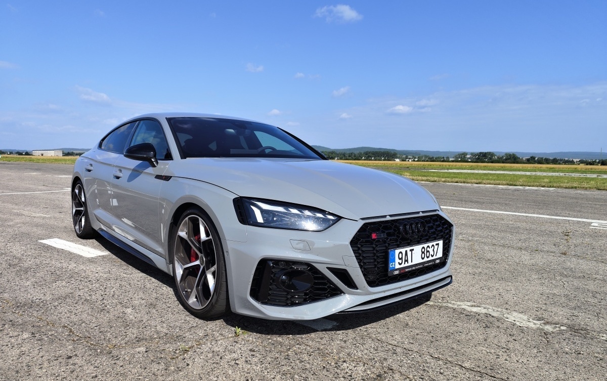 audi-rs-5-sportback-competition-plus-2023-36