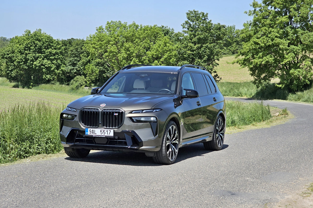 bmw-x7-m60i-2023-9