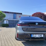 bmw-i7-2023-19