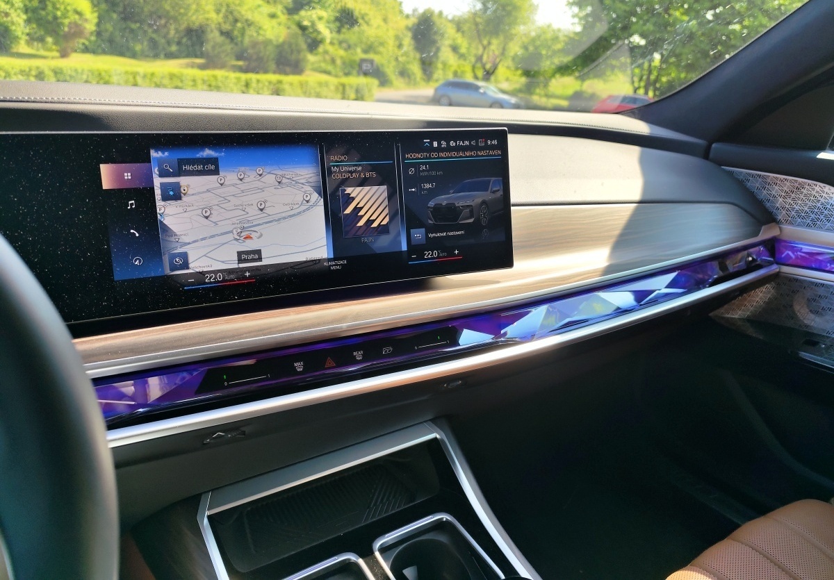 bmw-i7-2023-34