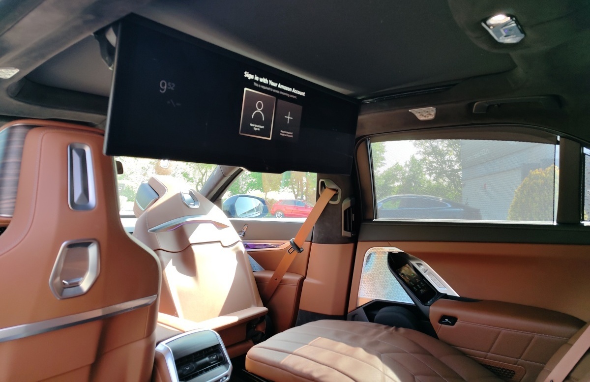 bmw-i7-2023-59