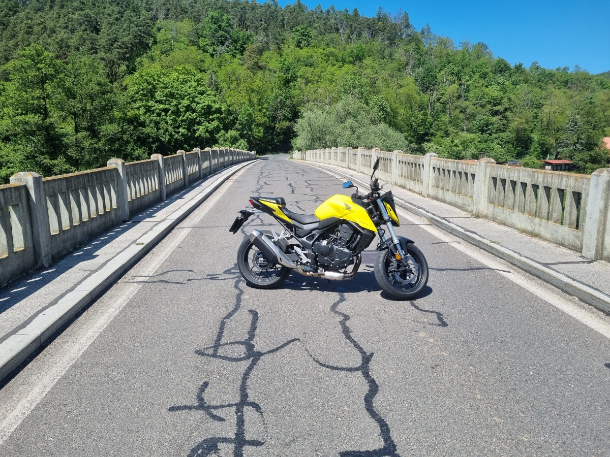 honda-cb750-hornet-19