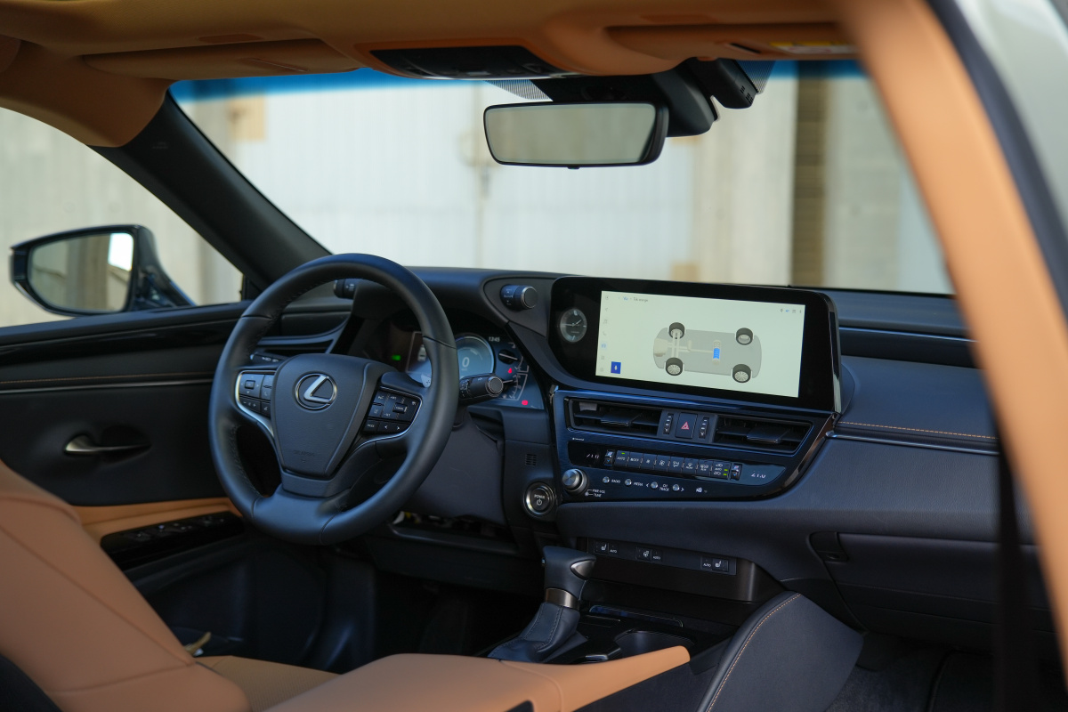 lexus-es-13