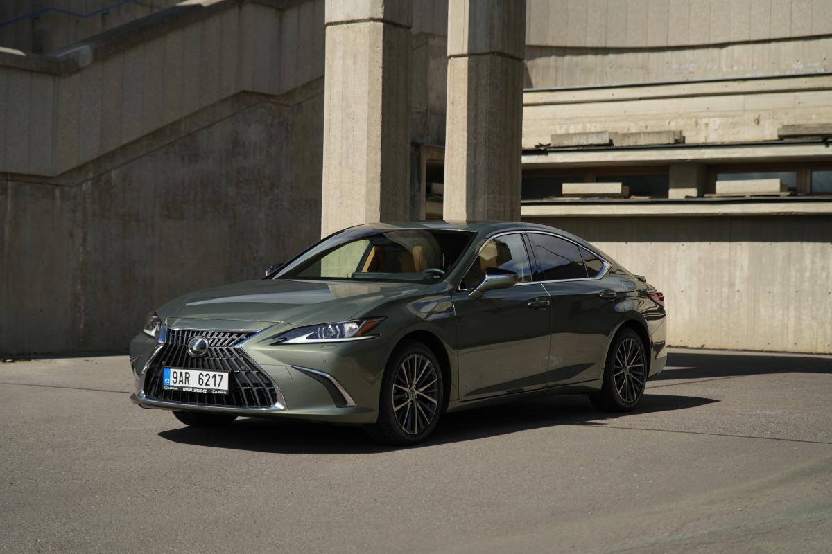 lexus-es-3