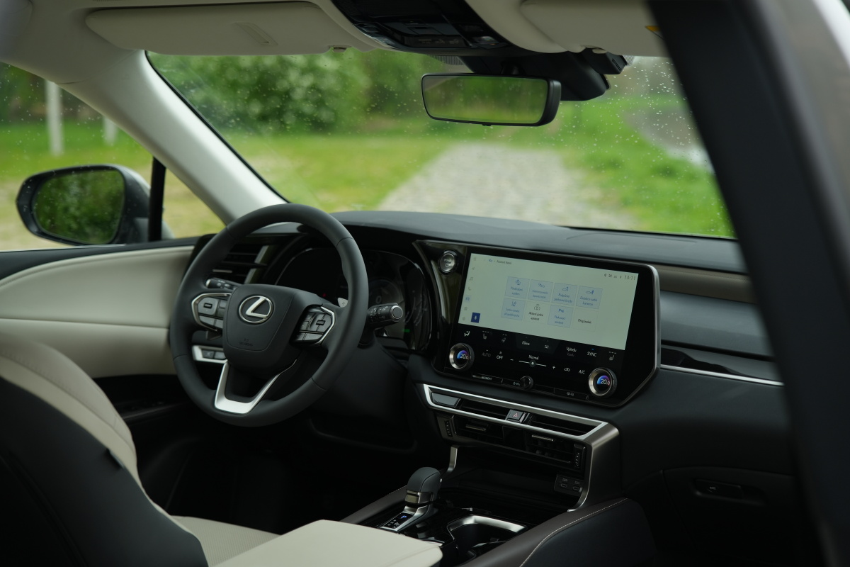 lexus-rx-2023-19
