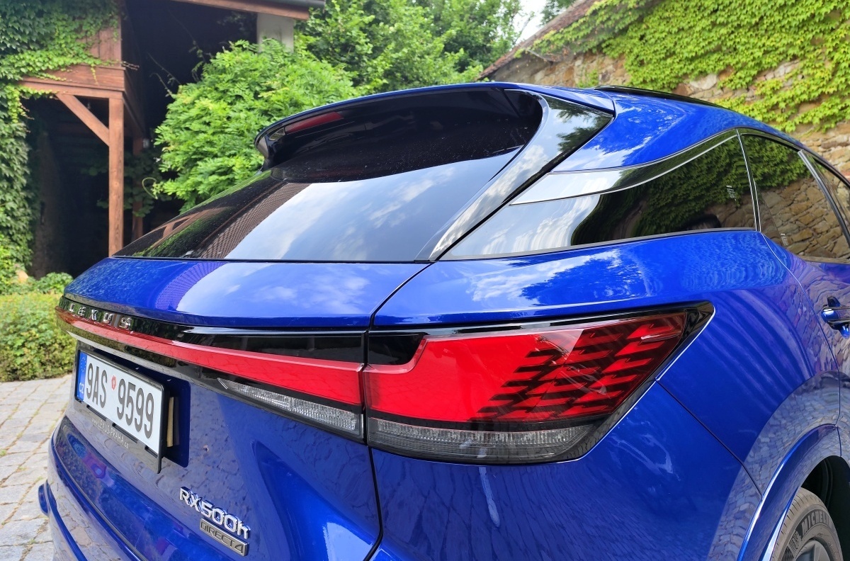 lexus-rx-2023-35