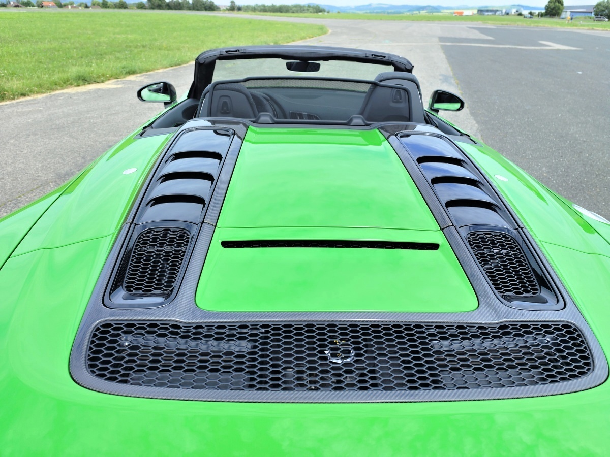 audi-r8-spyder-2023-34