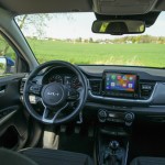 kia-stonic-2023-10