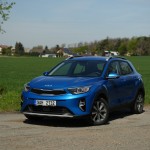 kia-stonic-2023-2